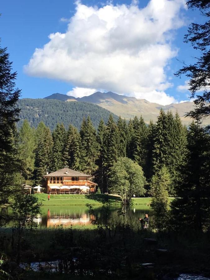 Appartamenti Sissi Commezzadura Luaran gambar