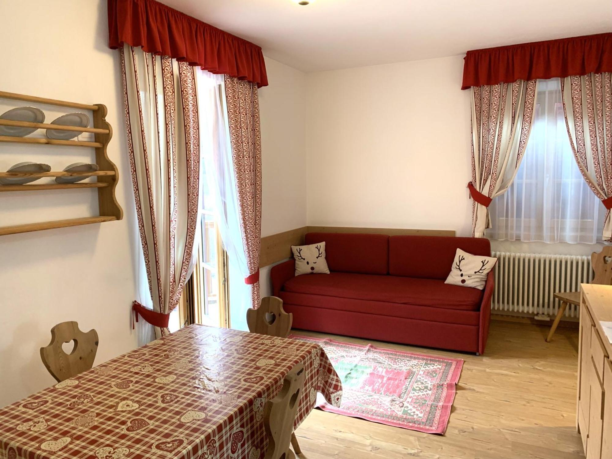 Appartamenti Sissi Commezzadura Luaran gambar